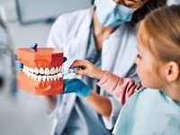 Odontopediatría: Cómo hacer que la primera visita al dentista sea un éxito para los más pequeños